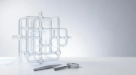 Vue d'ensemble d'une infrastructure web technique avec éléments symboliques de maintenance et optimisation SEO